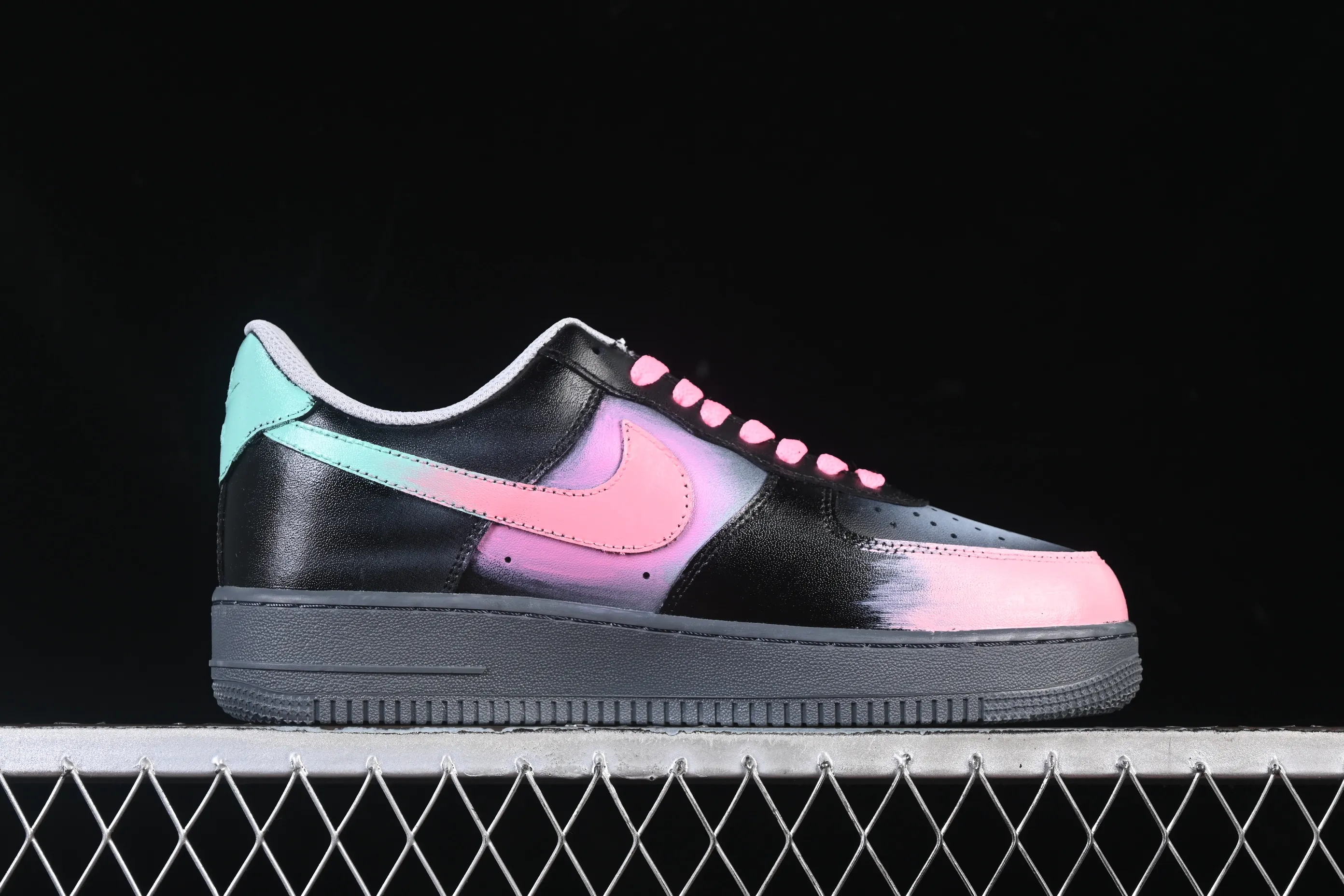 All categories Nk Air Force 1 Air Force series Nk Air Force 1 Low Air Force low top Nike Air Force 1'07 Low "Pink Electric Spider Shadow" Hand-painted graffiti Pink Electric Spider Shadow Air Force 1 low-top casual sneakers YD2425-011